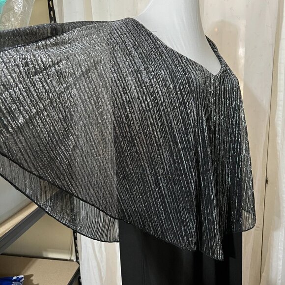 Connected Plus Size Metallic Cape-Overlay Gown Sz 18W in Black Silver - Picture 5 of 8